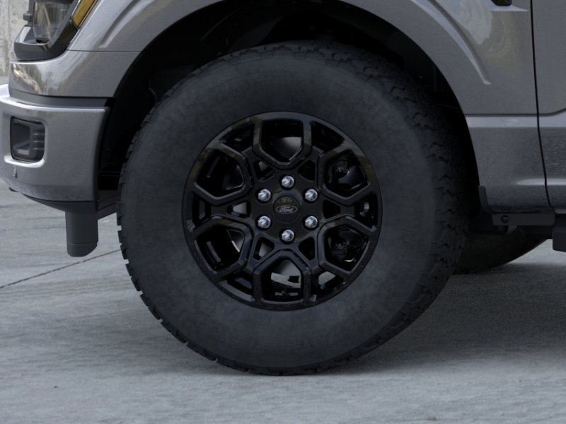 New 2026 Carbonized Gray Metallic Ford XLT image 41