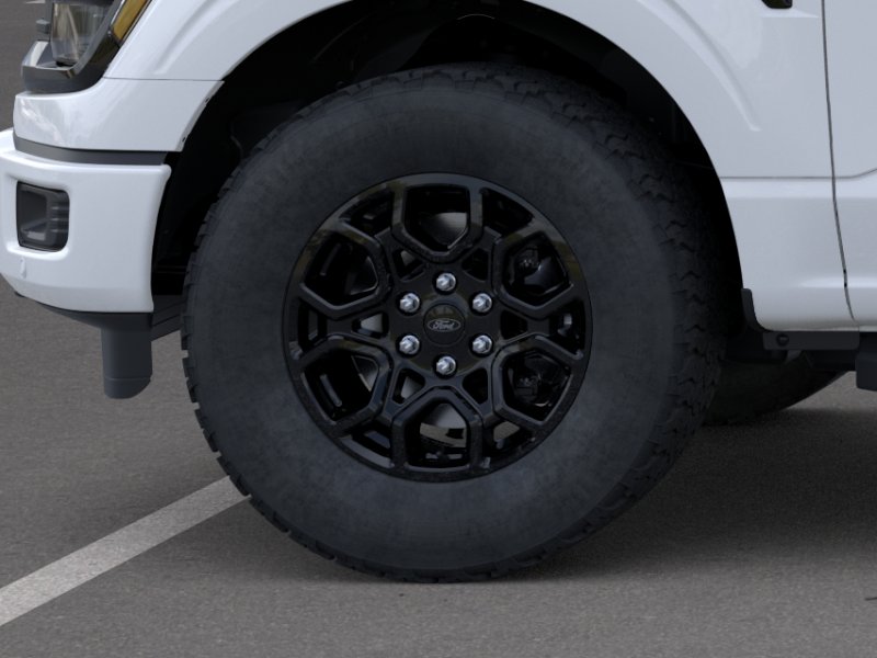 New 2026 Oxford White Ford XLT image 41