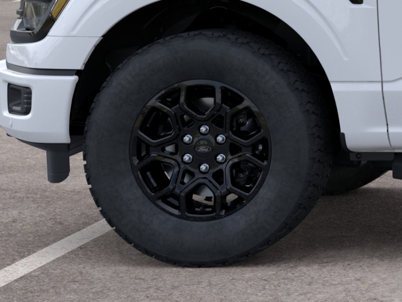 New 2026 Oxford White Ford XLT image 41