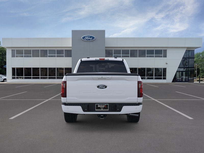 New 2026 Oxford White Ford XLT image 27