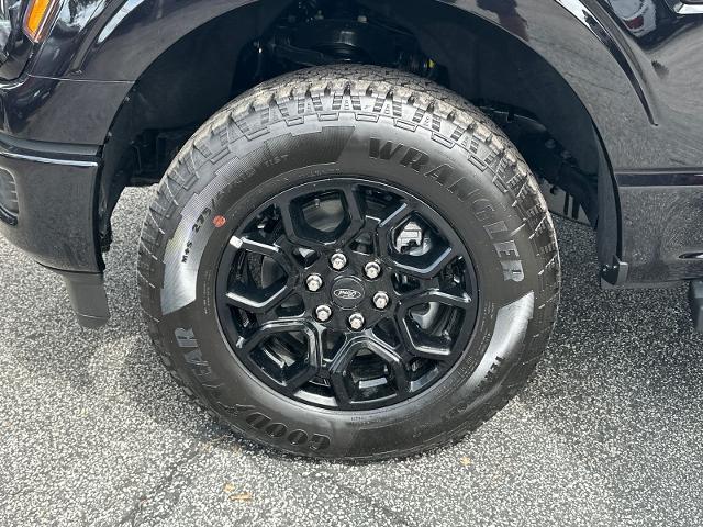New 2026 Agate Black Metallic Ford XLT image 12