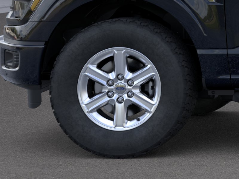 New 2026 Agate Black Metallic Ford XLT image 41