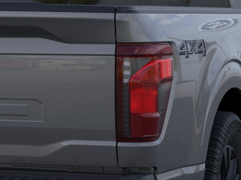 New 2026 Carbonized Gray Metallic Ford XLT image 21