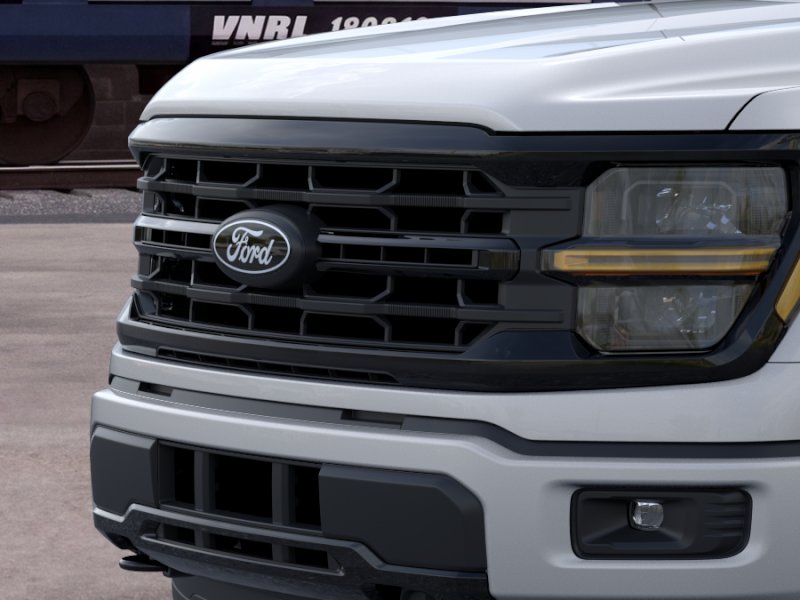 New 2026 Iconic Silver Metallic Ford XLT image 31