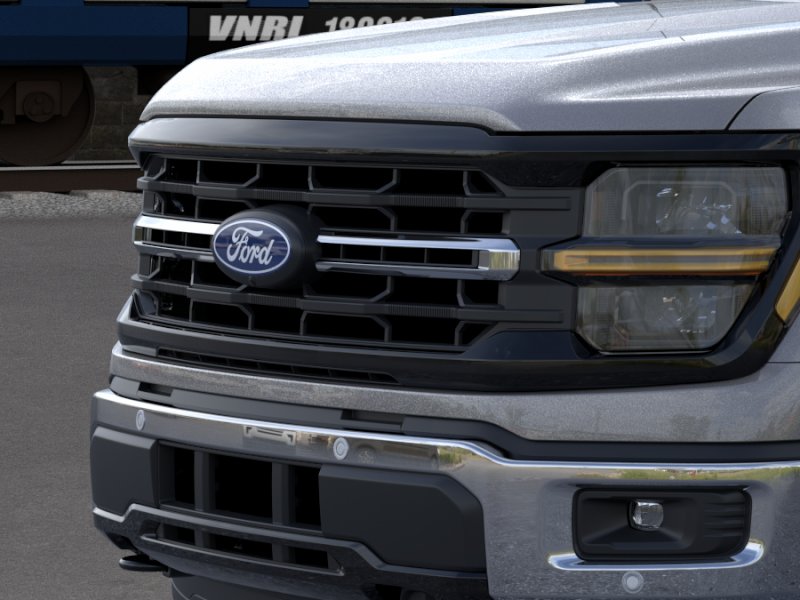 New 2026 Carbonized Gray Metallic Ford XLT image 17