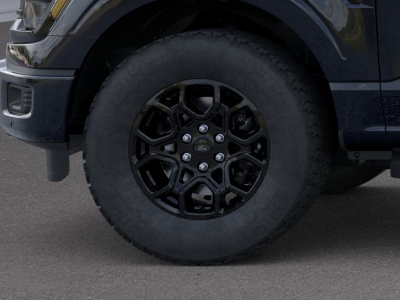 New 2026 Agate Black Metallic Ford XLT image 41