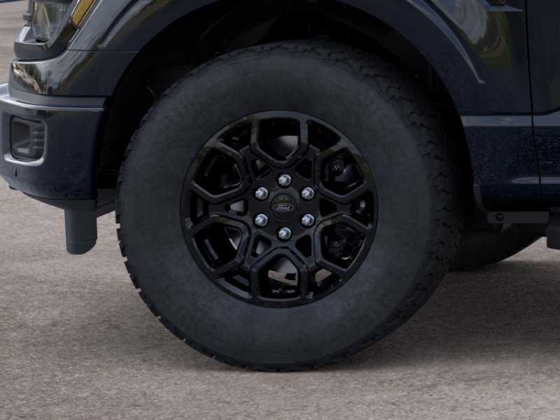 New 2026 Agate Black Metallic Ford XLT image 41