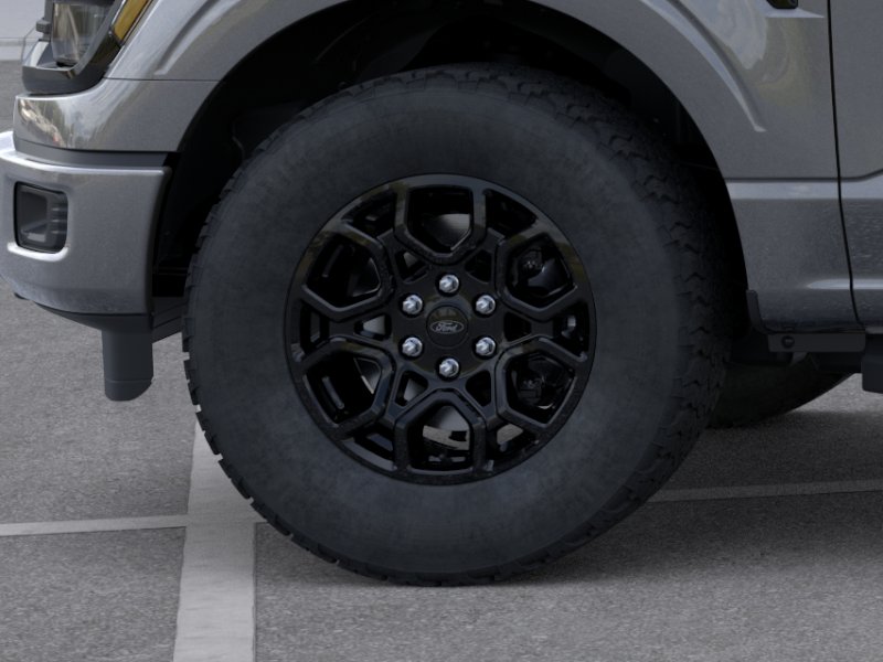 New 2026 Carbonized Gray Metallic Ford XLT image 39