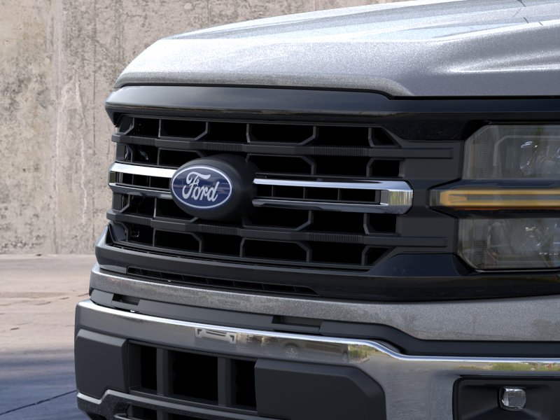 New 2026 Carbonized Gray Metallic Ford XLT image 39