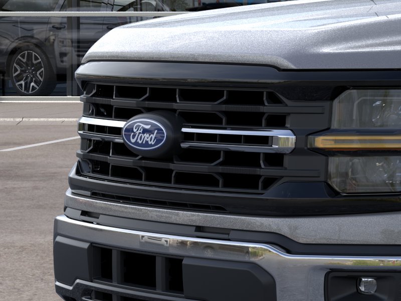 New 2026 Carbonized Gray Metallic Ford XLT image 17