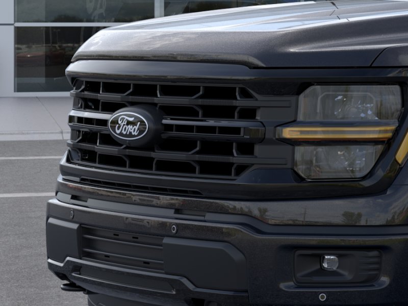 New 2026 Agate Black Metallic Ford XLT image 37