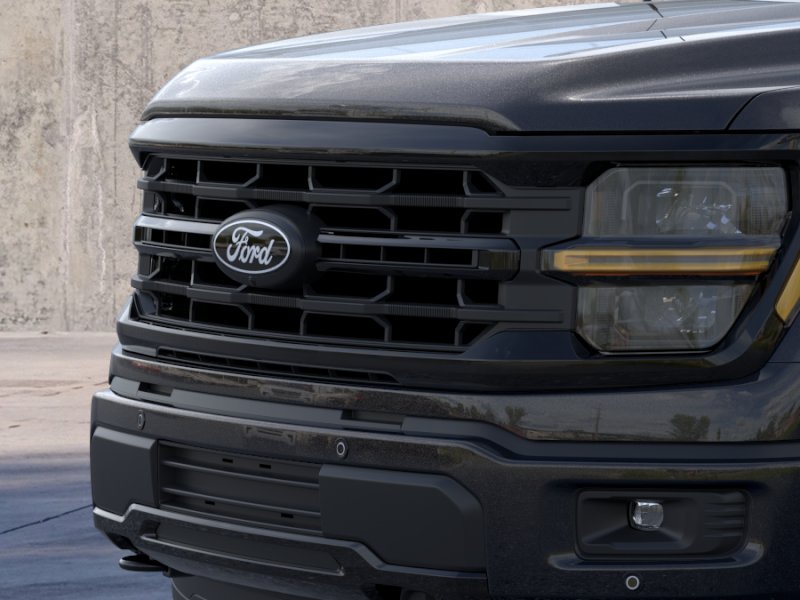 New 2026 Agate Black Metallic Ford XLT image 39