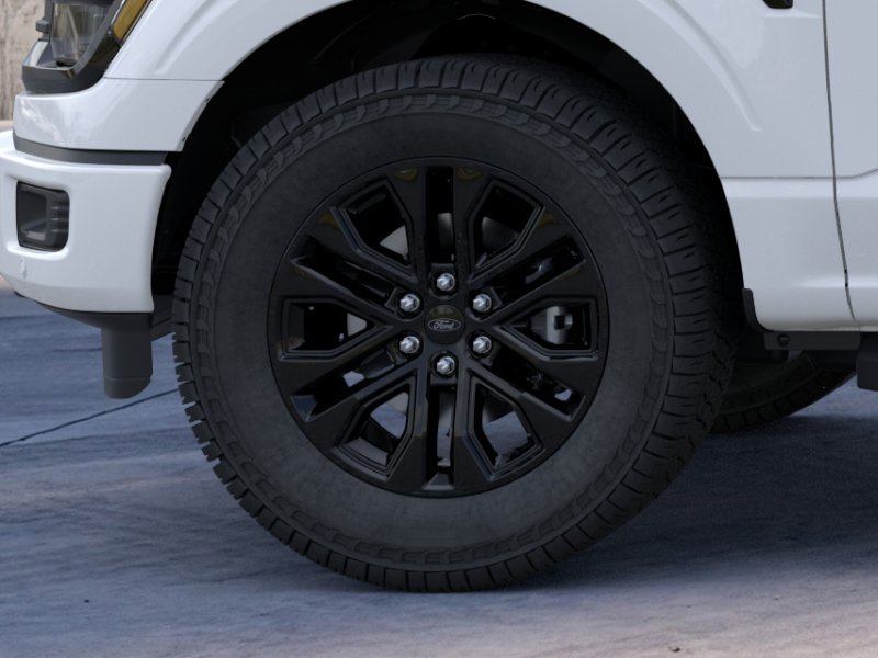 New 2026 Oxford White Ford XLT image 41