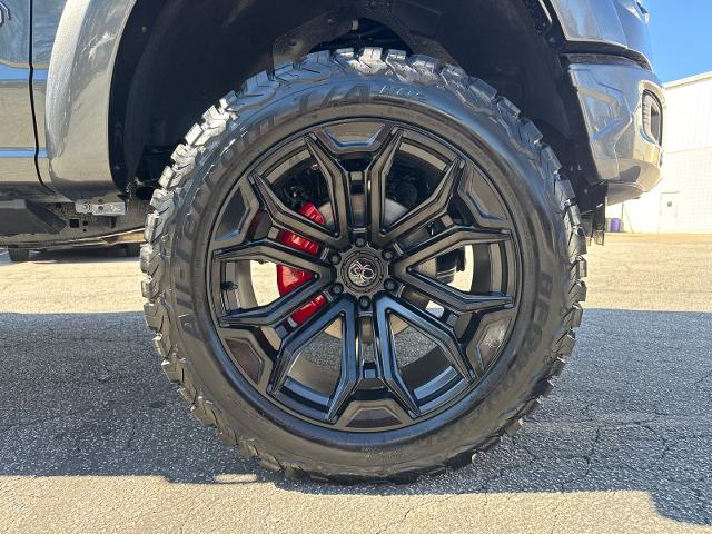 New 2026 Carbonized Gray Metallic Ford XLT image 50