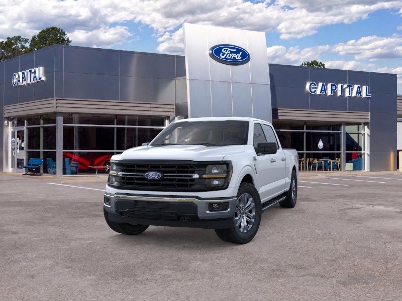 New 2026 Oxford White Ford XLT image 2
