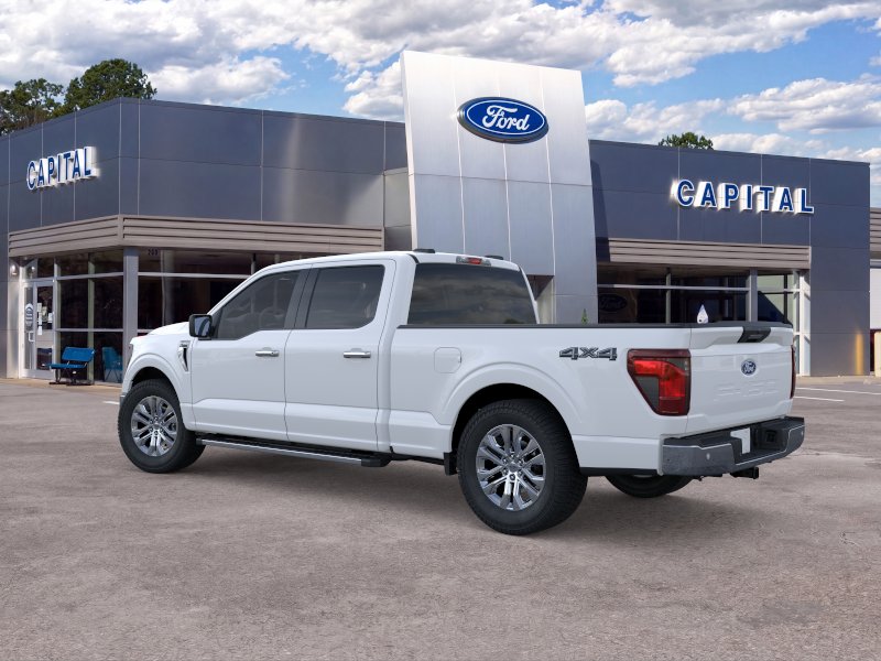 New 2026 Oxford White Ford XLT image 4