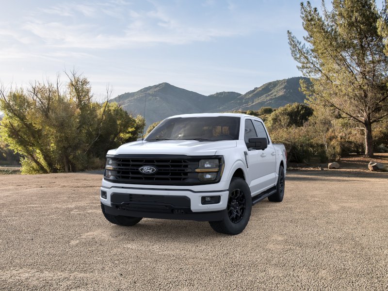 New 2026 Oxford White Ford XLT image 25