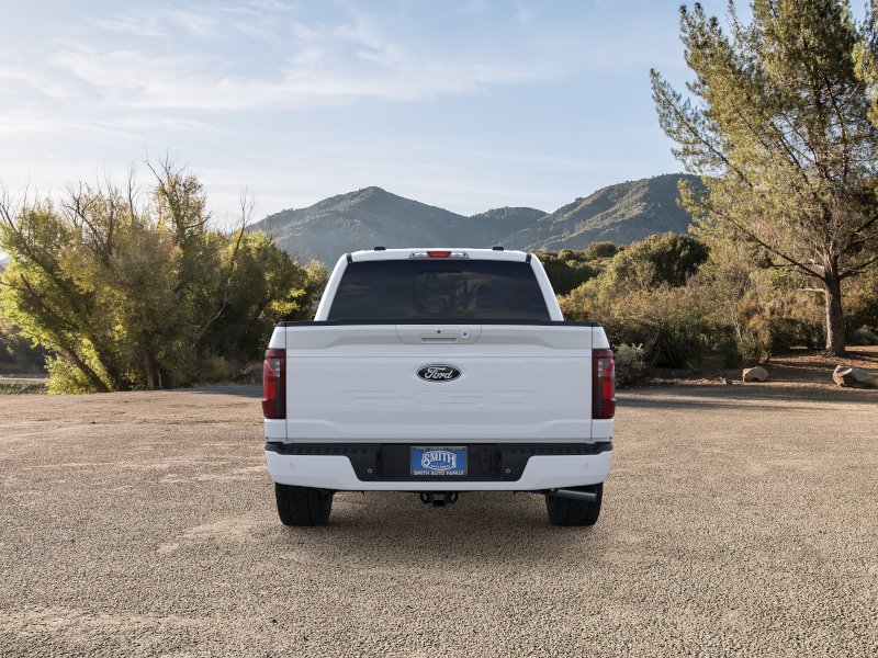 New 2026 Oxford White Ford XLT image 28
