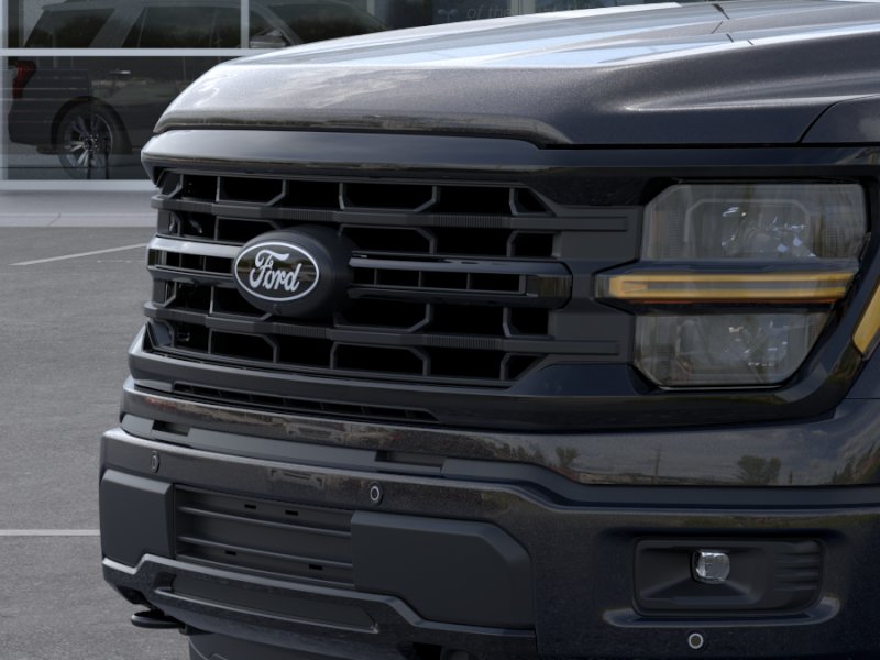 New 2026 Agate Black Metallic Ford XLT image 17