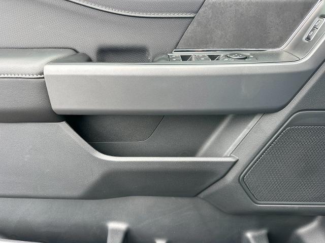 New 2026 Carbonized Gray Metallic Ford XLT image 37