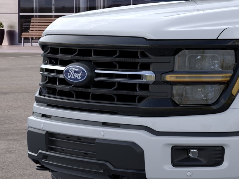 New 2026 Oxford White Ford XLT image 39