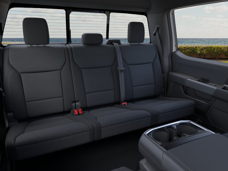 New 2026 Oxford White Ford XLT image 28