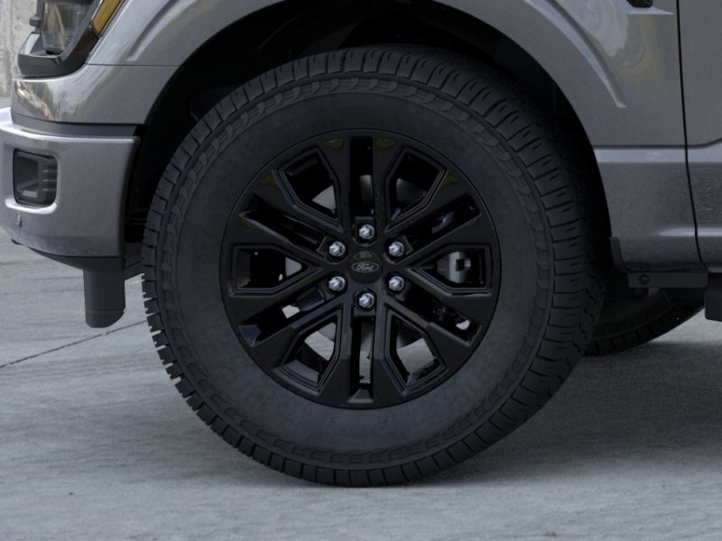 New 2026 Carbonized Gray Metallic Ford XLT image 19