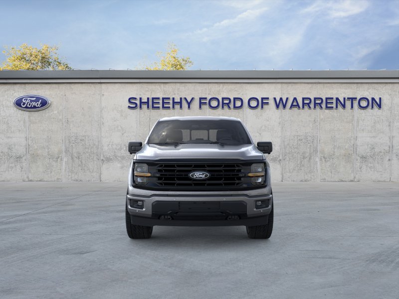 New 2026 Carbonized Gray Metallic Ford XLT image 2