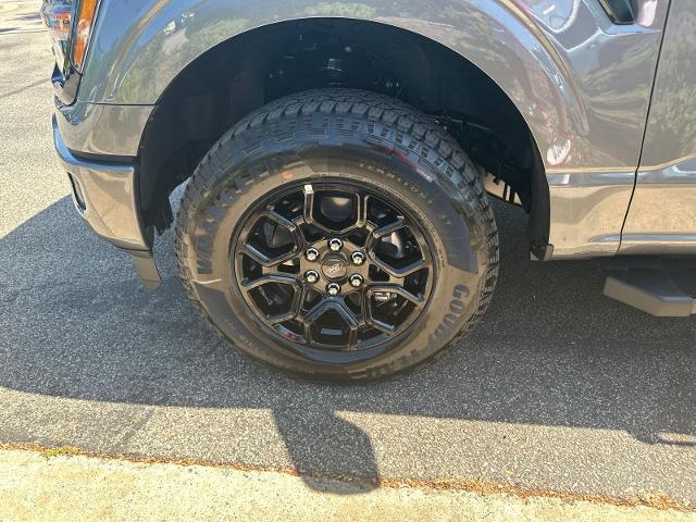 New 2026 Carbonized Gray Metallic Ford XLT image 57