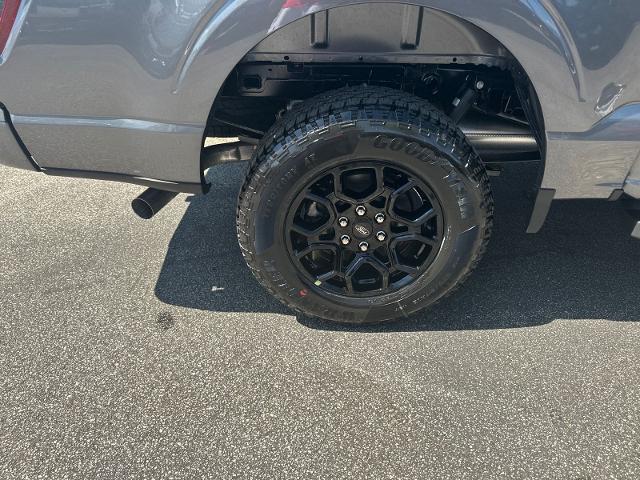 New 2026 Carbonized Gray Metallic Ford XLT image 63