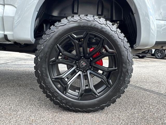 New 2026 Avalanche Ford XLT image 57