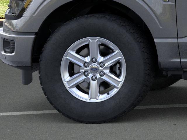 New 2026 Carbonized Gray Metallic Ford XLT image 19