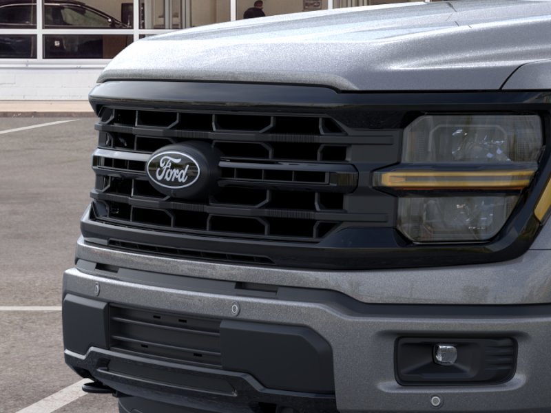 New 2026 Carbonized Gray Metallic Ford XLT image 39
