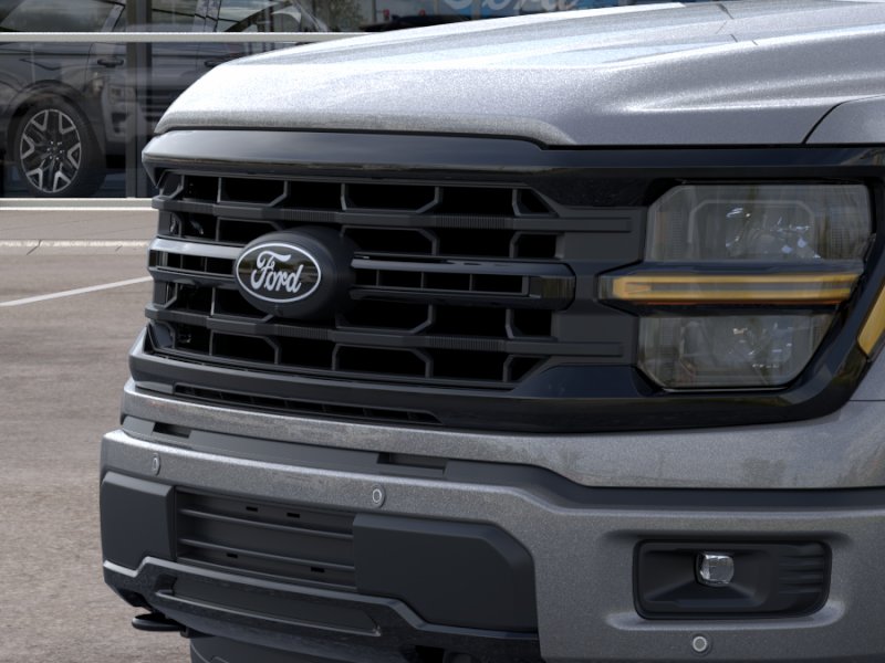 New 2026 Carbonized Gray Metallic Ford XLT image 39