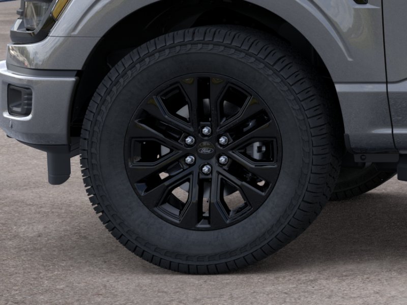 New 2026 Carbonized Gray Metallic Ford XLT image 41