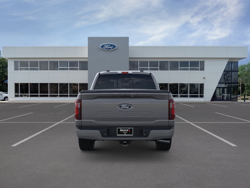 New 2026 Carbonized Gray Metallic Ford XLT image 27