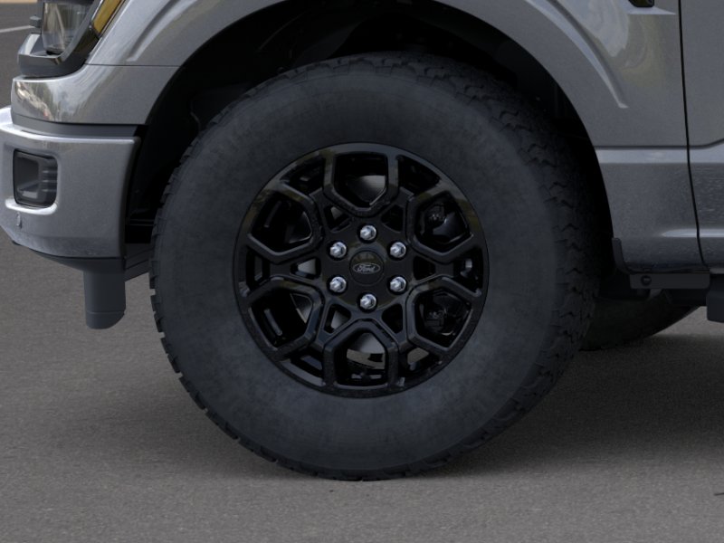 New 2026 Carbonized Gray Metallic Ford XLT image 19