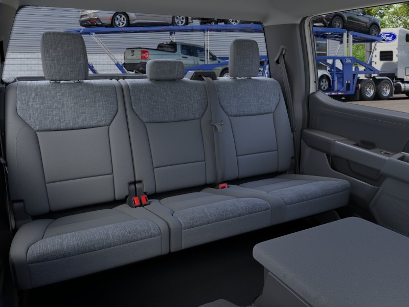 New 2026 Oxford White Ford XLT image 11