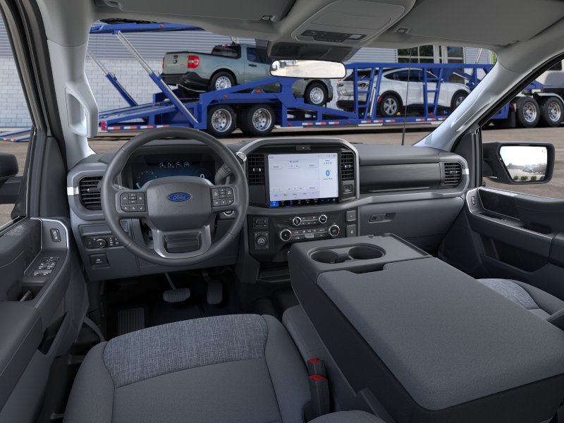 New 2026 Oxford White Ford XLT image 9