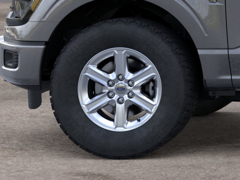 New 2026 Carbonized Gray Metallic Ford XLT image 19