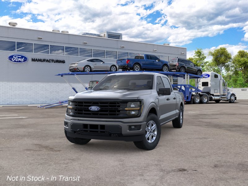 New 2026 Carbonized Gray Metallic Ford XLT image 4