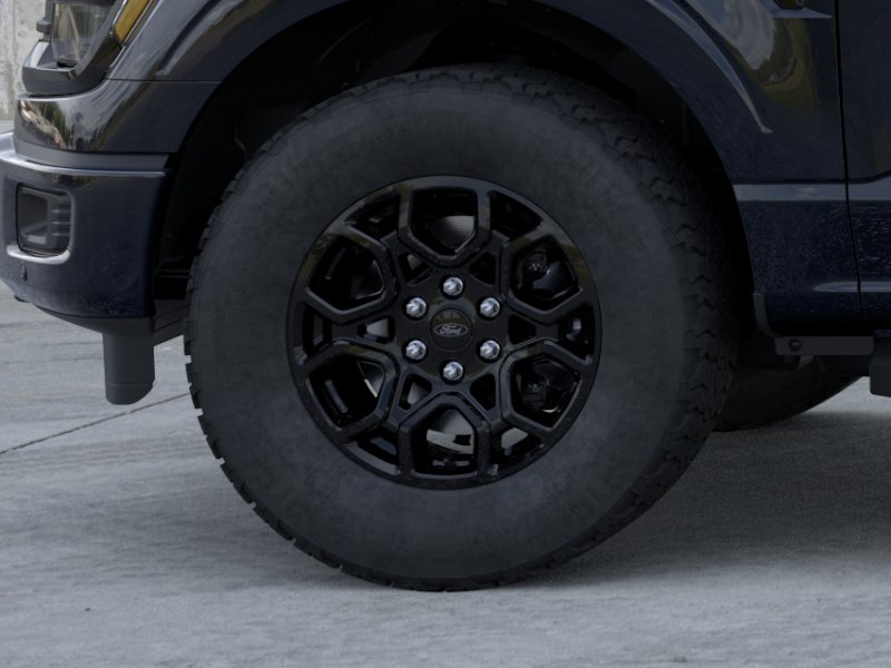 New 2026 Agate Black Metallic Ford XLT image 41