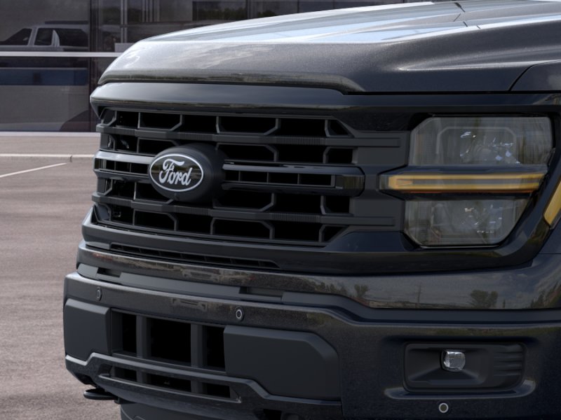 New 2026 Agate Black Metallic Ford XLT image 39