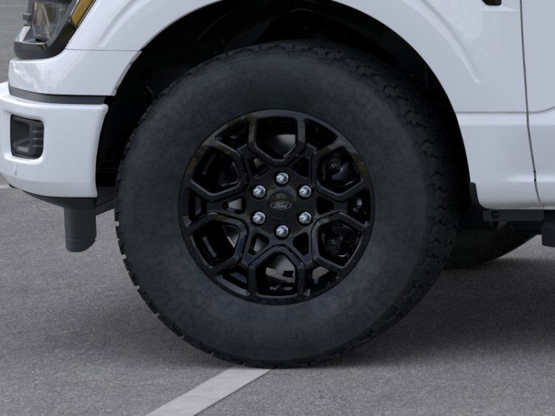 New 2026 Oxford White Ford XLT image 41