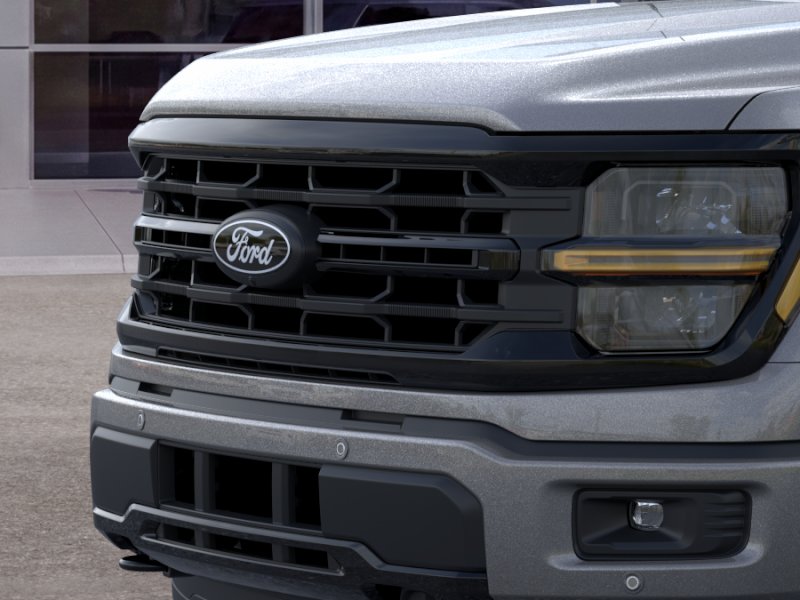 New 2026 Carbonized Gray Metallic Ford XLT image 37
