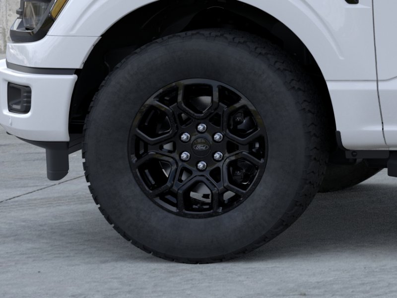New 2026 Oxford White Ford XLT image 41