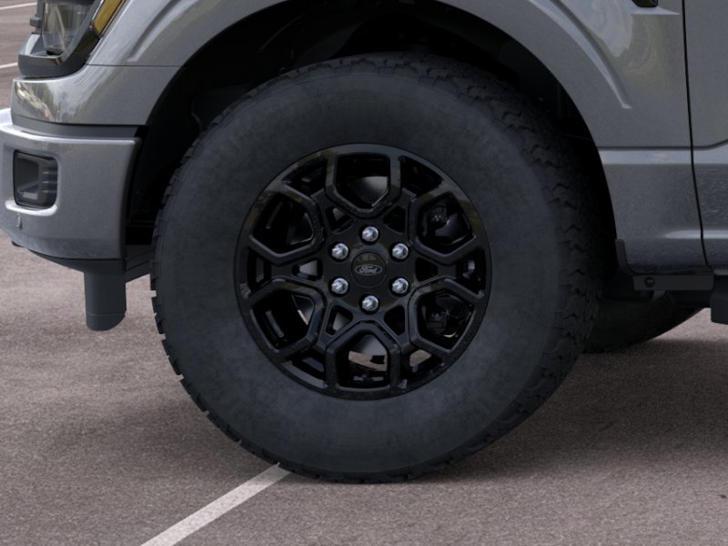New 2026 Carbonized Gray Metallic Ford XLT image 19