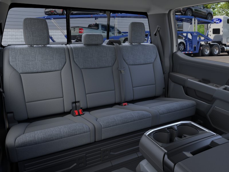 New 2026 Oxford White Ford XLT image 11