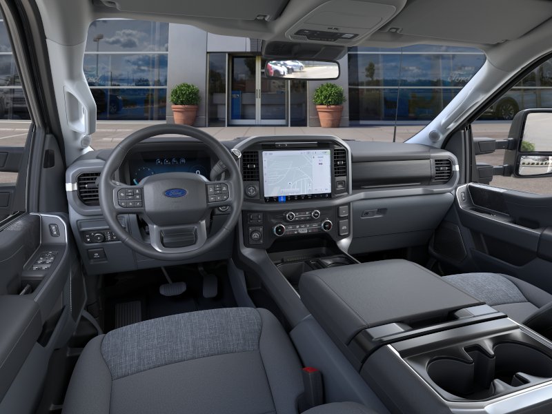 2025 Ford F-150 XLT - Photo 9