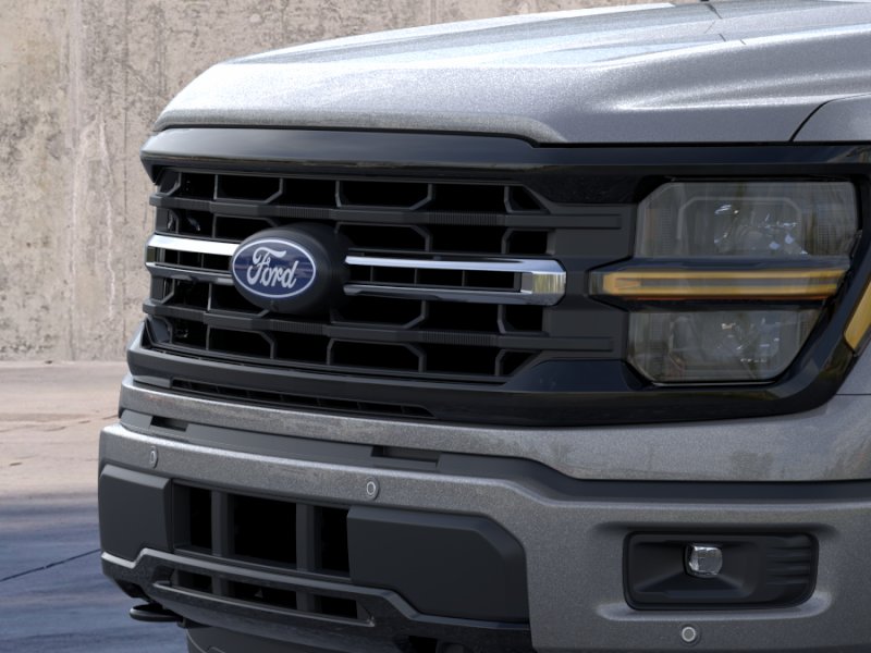 New 2026 Carbonized Gray Metallic Ford XLT image 39